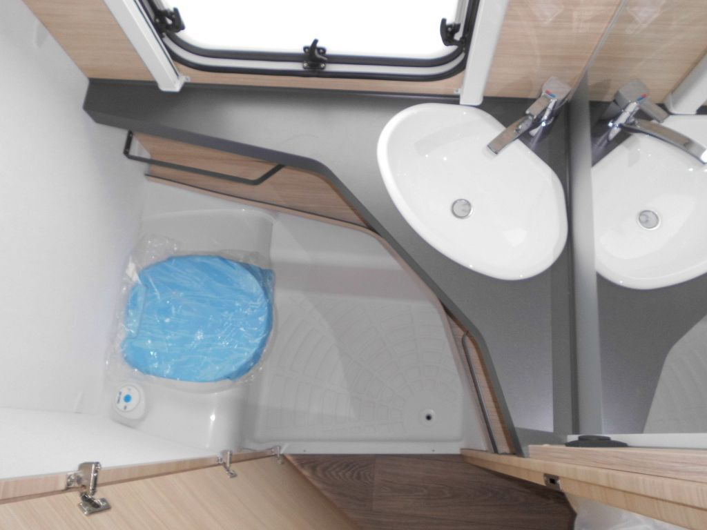 New Caravan Fendt Apero 465 TG Klima Autark 2024 sofort verf. Fendt Apero 465 TG KLIMA BATTERIE 1800kg uvm+++: picture 15 New Caravan Fendt Apero 465 TG Klima Autark 2024 sofort verf. Fendt Apero 465 TG KLIMA BATTERIE 1800kg uvm+++: picture 15