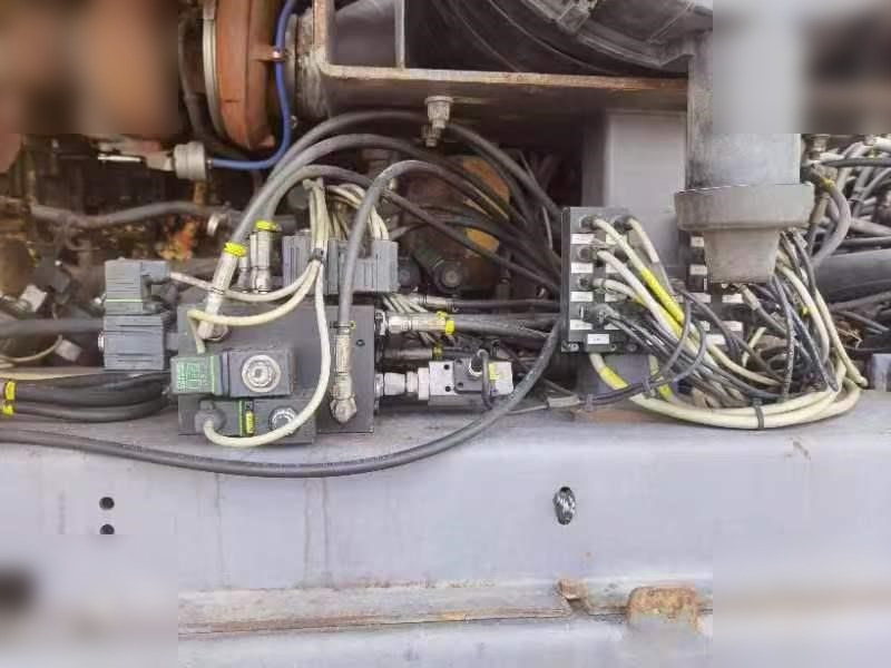 2011 ATLAS COPCO ROC L8-30 - Drilling rig: picture 4 2011 ATLAS COPCO ROC L8-30 - Drilling rig: picture 4