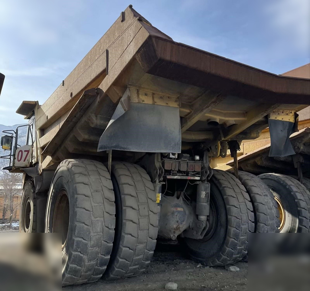2011 KOMATSU HD465-7 - Rigid dumper/ Rock truck: picture 3 2011 KOMATSU HD465-7 - Rigid dumper/ Rock truck: picture 3