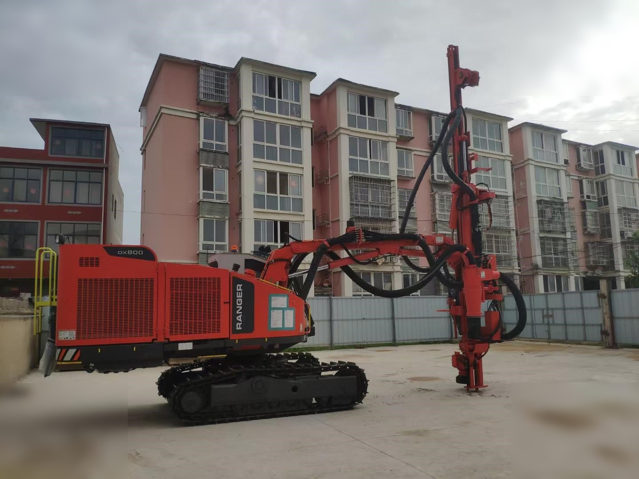 2022 SANDVIK DX800 - Drilling rig: picture 2 2022 SANDVIK DX800 - Drilling rig: picture 2