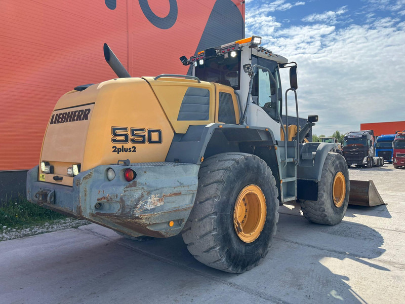 Liebherr L 550 4X4 AC / CENTRL LUBRICATION / SCALES - Wheel loader: picture 5 Liebherr L 550 4X4 AC / CENTRL LUBRICATION / SCALES - Wheel loader: picture 5