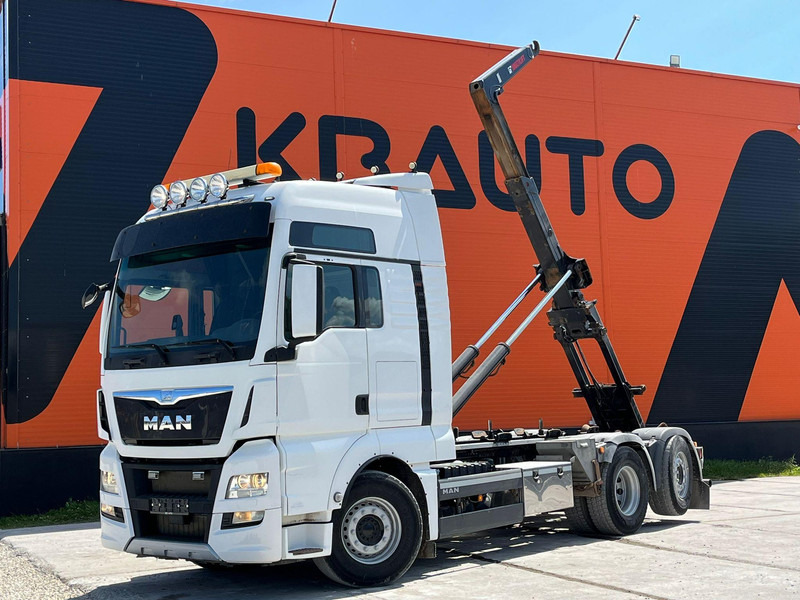 MAN TGX 26.560 6x2*4 HIAB 21 ton / L=5300 mm - Hook lift truck: picture 1 MAN TGX 26.560 6x2*4 HIAB 21 ton / L=5300 mm - Hook lift truck: picture 1