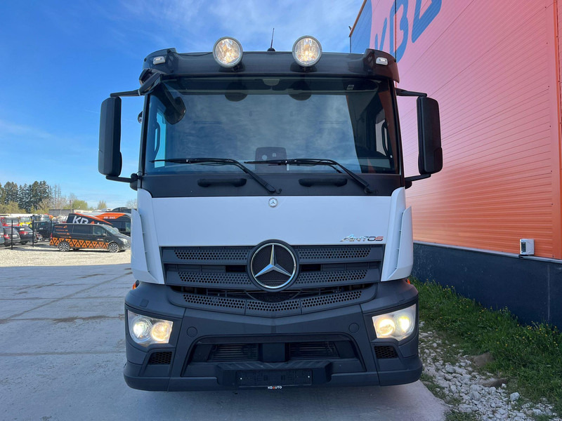 Mercedes-Benz Antos 2535 6x2*4 FOR SALE AS CHASSIS L=7788 mm - Cab chassis truck: picture 3 Mercedes-Benz Antos 2535 6x2*4 FOR SALE AS CHASSIS L=7788 mm - Cab chassis truck: picture 3