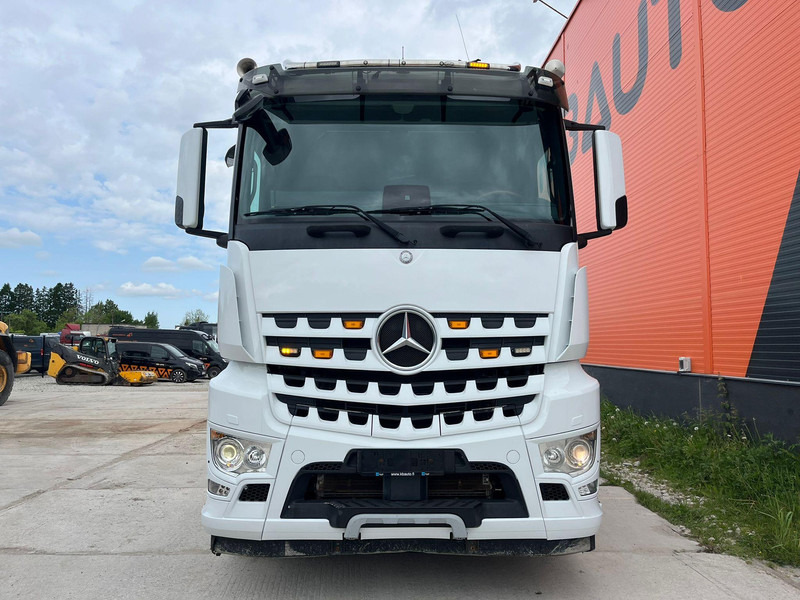 Mercedes-Benz Arocs 2542 6x2*4 JOAB 20 ton / L=5400 mm - Hook lift truck: picture 3 Mercedes-Benz Arocs 2542 6x2*4 JOAB 20 ton / L=5400 mm - Hook lift truck: picture 3