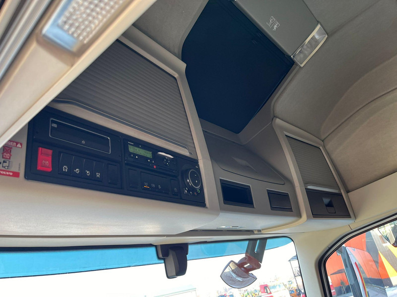 Leasing of Volvo FH 540 6x2 FULL AIR / RETARDER / ADR Volvo FH 540 6x2 FULL AIR / RETARDER / ADR: picture 16