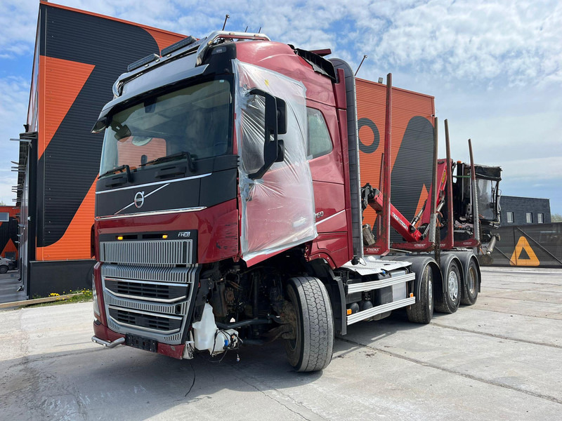 Volvo FH 16 750 8x4/4 DAMAGED ! - Log truck, Crane truck: picture 2 Volvo FH 16 750 8x4/4 DAMAGED ! - Log truck, Crane truck: picture 2