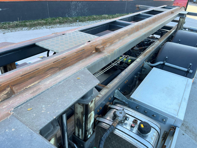 Cab chassis truck Volvo FM 330 6x2*4 ONLY 57587 km !!! / HYDRAULICS / CHASSIS L=7740 MM: picture 14