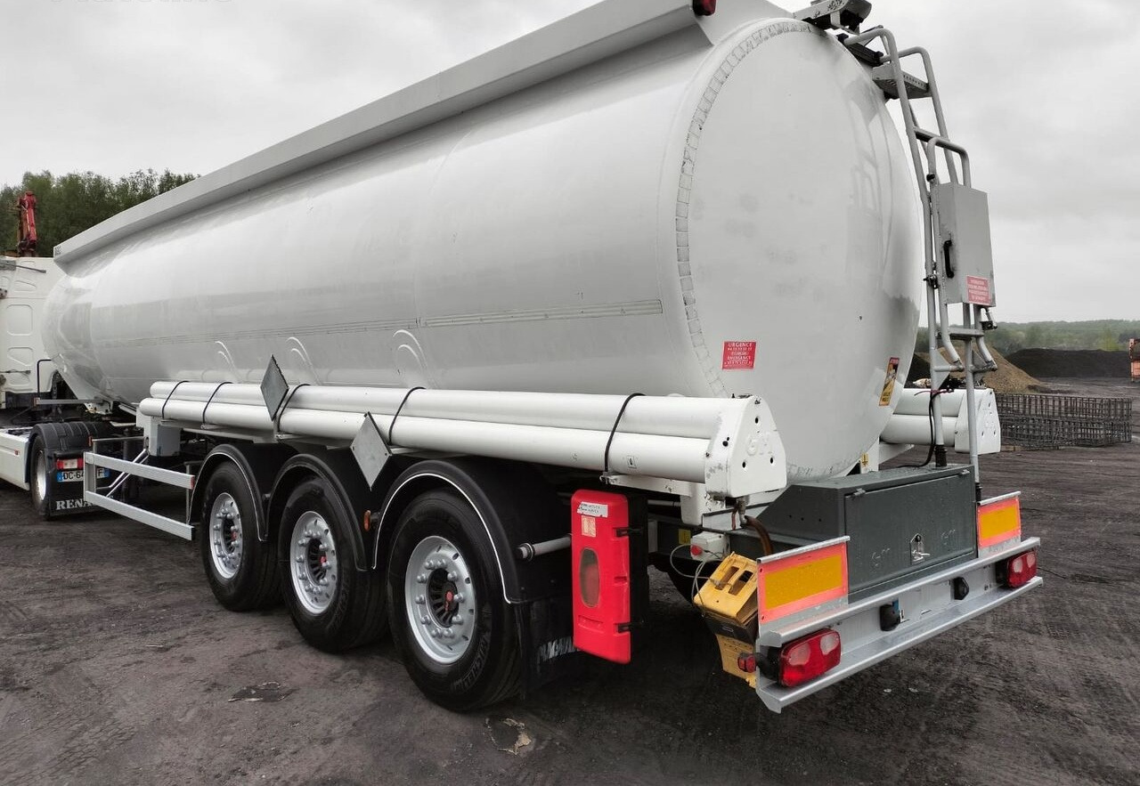 Tank semi-trailer for transportation of fuel Magyar: picture 6
