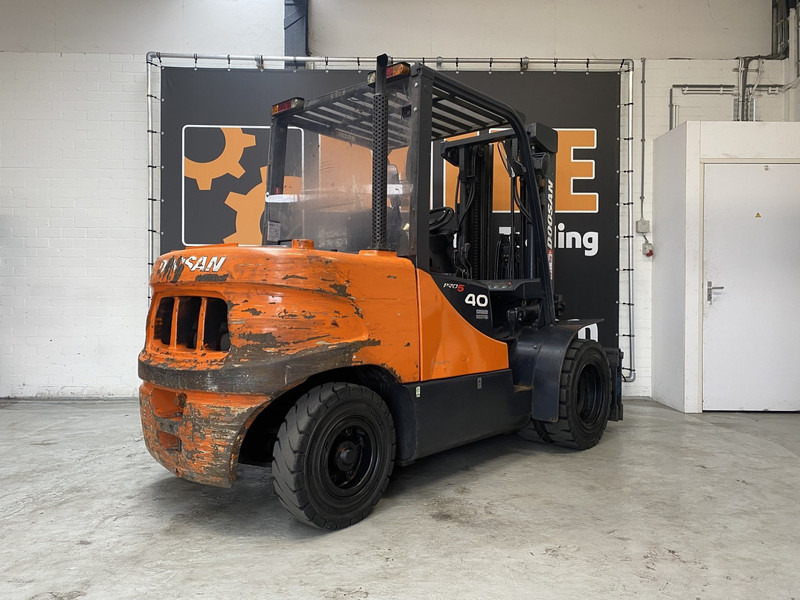 Doosan D40SC-5 - Diesel forklift: picture 4 Doosan D40SC-5 - Diesel forklift: picture 4