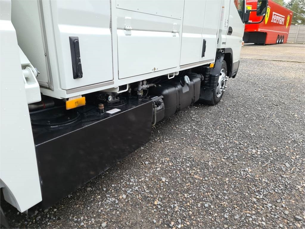 Vacuum truck Mitsubishi CANTER odkurzacz koparka ssąca Saugbagger CITY SAU: picture 7