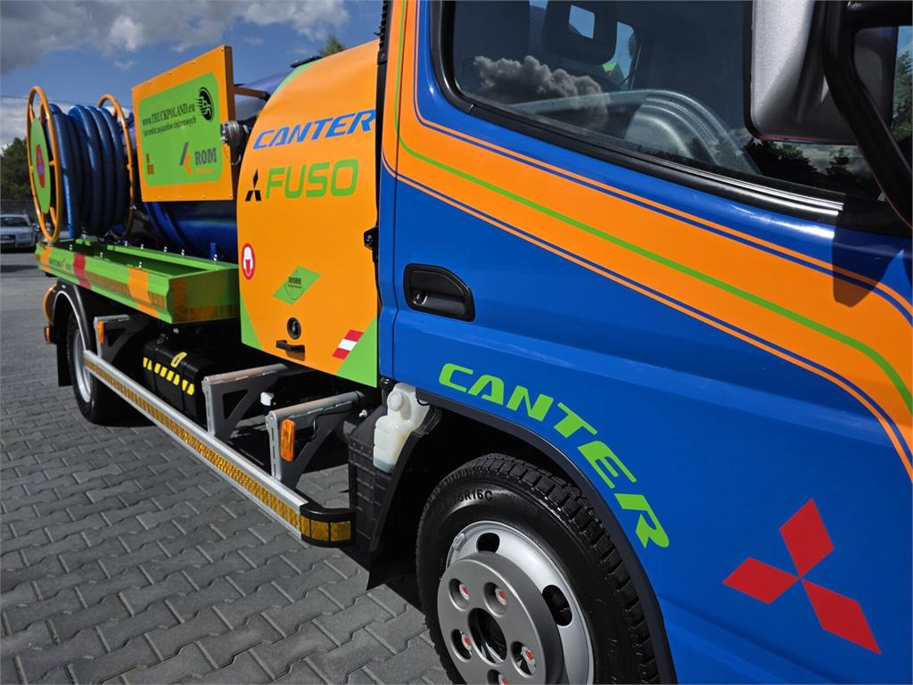 Vacuum truck Mitsubishi ROM KOKS SMART COMBI WUKO HOT WATER FOR CLEANING S: picture 7 Vacuum truck Mitsubishi ROM KOKS SMART COMBI WUKO HOT WATER FOR CLEANING S: picture 7