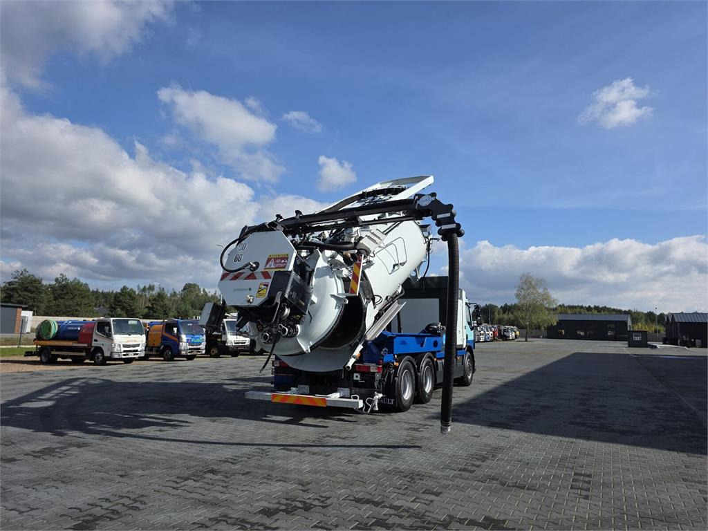 Renault 6x4 WUKO RIVARD RECYTLING for collecting liquid wa - Municipal/ Special vehicle: picture 1 Renault 6x4 WUKO RIVARD RECYTLING for collecting liquid wa - Municipal/ Special vehicle: picture 1