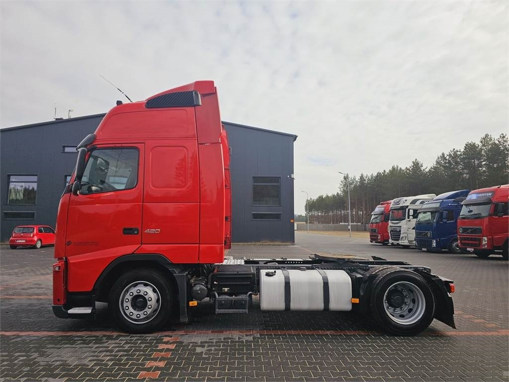Volvo FH13 XXL EURO 5 2011 + KRONE MEGA RAISE  - Tractor unit: picture 5 Volvo FH13 XXL EURO 5 2011 + KRONE MEGA RAISE  - Tractor unit: picture 5