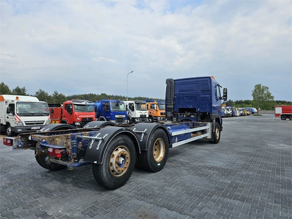 Volvo FH 16 470 KM 6x2 low mileage 229700 km !!!!  - Frame/ Chassis for Truck: picture 4 Volvo FH 16 470 KM 6x2 low mileage 229700 km !!!!  - Frame/ Chassis for Truck: picture 4