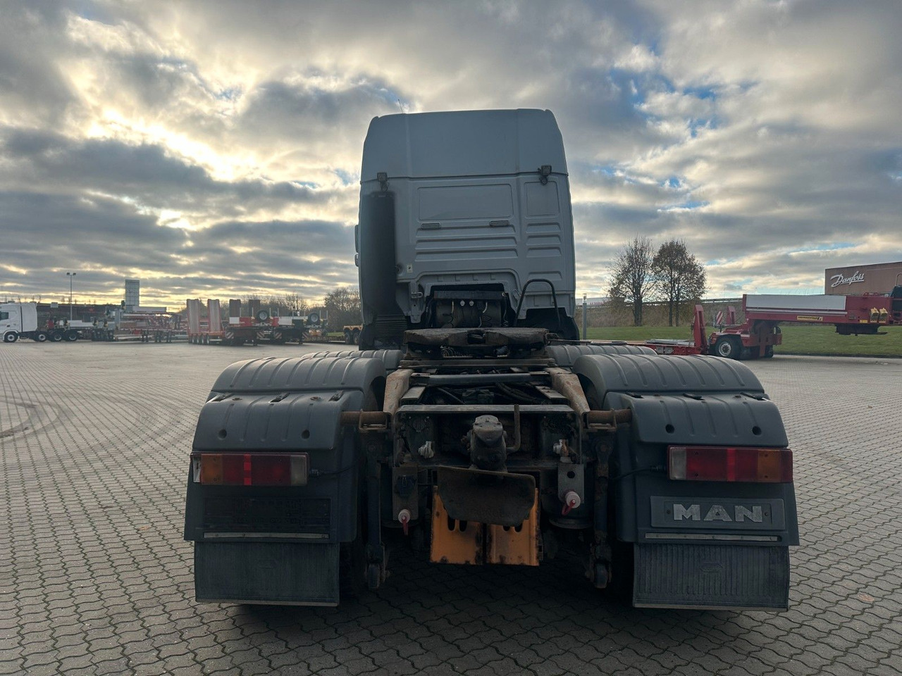 MAN TGA 26.530 6x4 / 120 T - Tractor unit: picture 5 MAN TGA 26.530 6x4 / 120 T - Tractor unit: picture 5