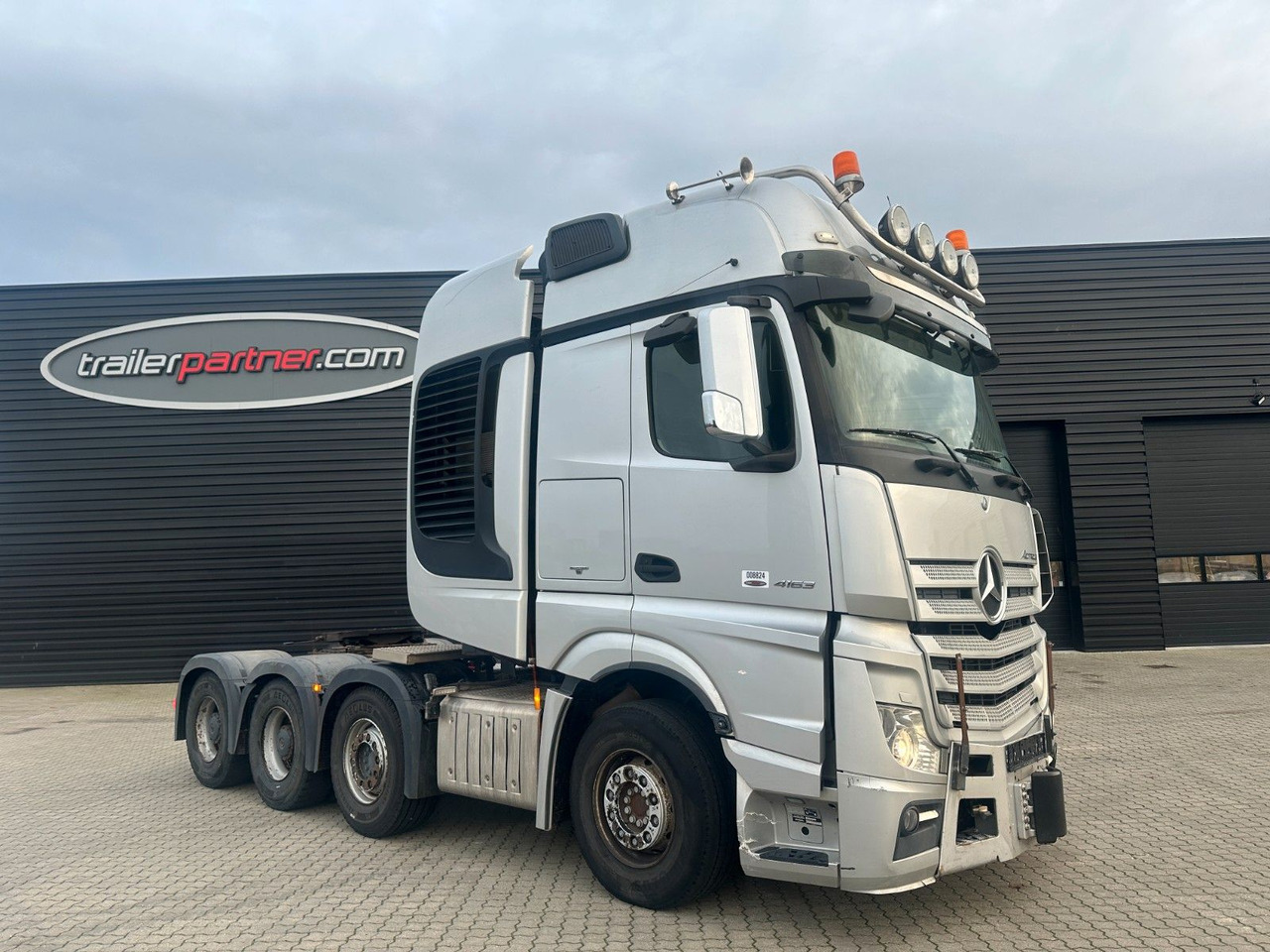Mercedes-Benz Actros 4163 WSK 8x4 250 to. Push/Pull Schwerlast - Tractor unit: picture 1 Mercedes-Benz Actros 4163 WSK 8x4 250 to. Push/Pull Schwerlast - Tractor unit: picture 1
