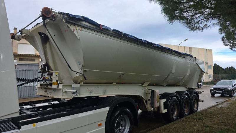 Benalu C34 CNS - Tipper semi-trailer: picture 3 Benalu C34 CNS - Tipper semi-trailer: picture 3