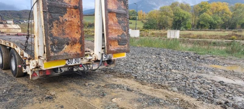 Leveques Original - Low loader semi-trailer: picture 4 Leveques Original - Low loader semi-trailer: picture 4