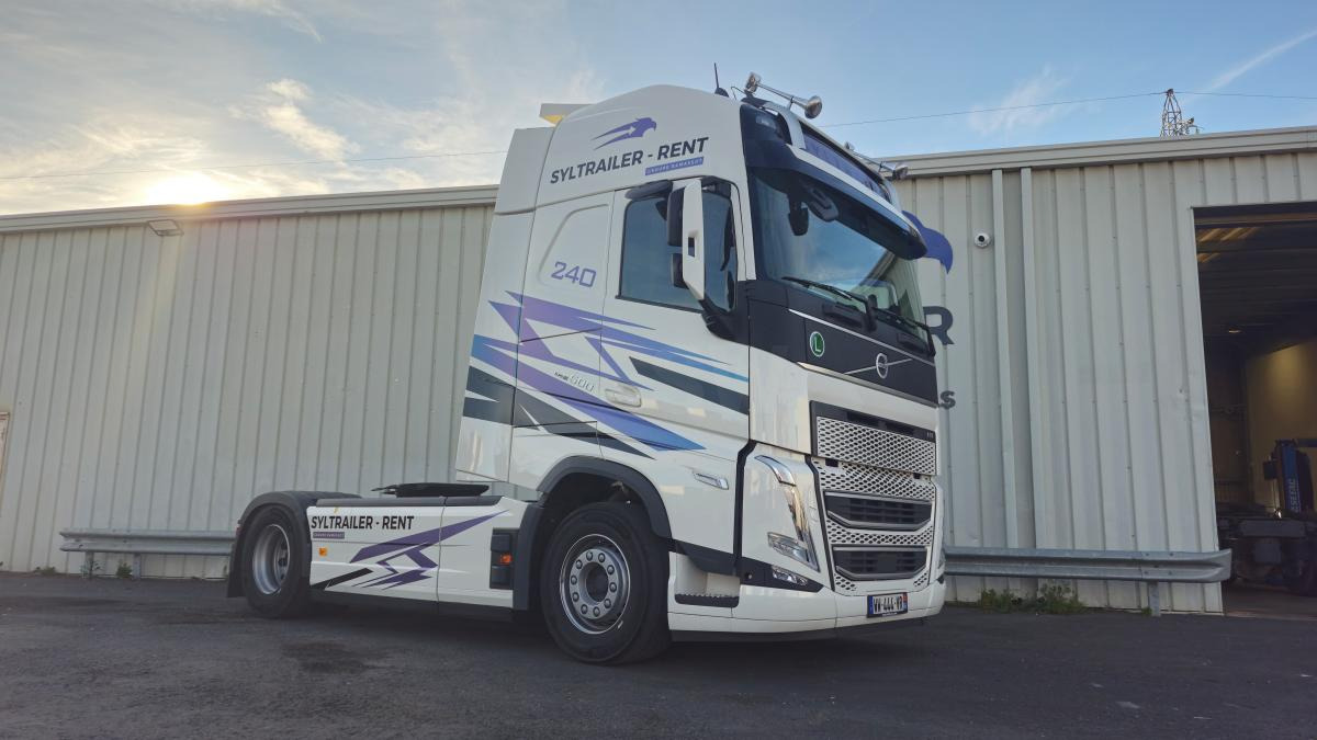 Volvo FH 500 Globetrotter XXL (Location / Rent) - Tractor unit: picture 1 Volvo FH 500 Globetrotter XXL (Location / Rent) - Tractor unit: picture 1