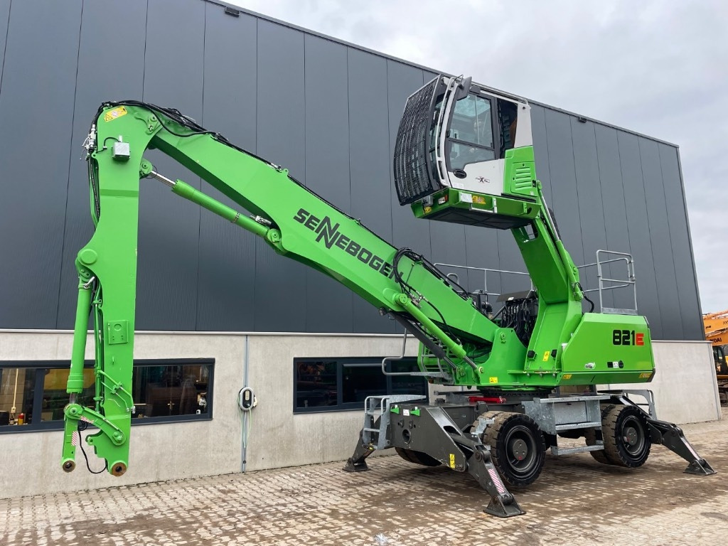 Sennebogen 821 E - 821 M - Waste/ Industry handler: picture 1 Sennebogen 821 E - 821 M - Waste/ Industry handler: picture 1