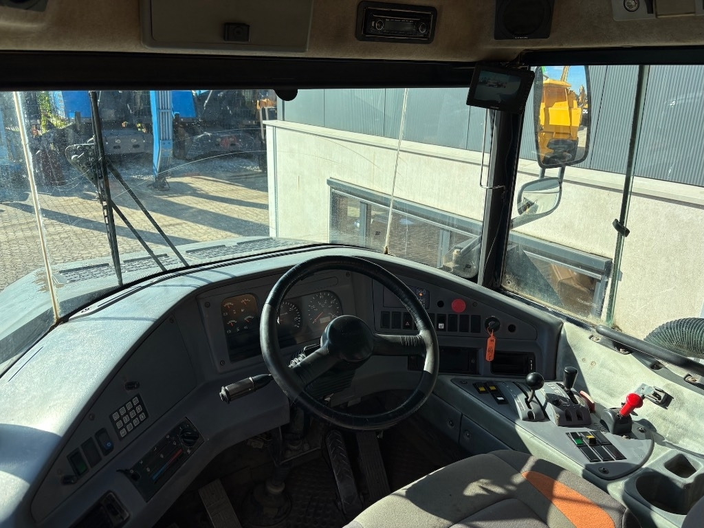 Articulated dumper Volvo A 25 D: picture 14