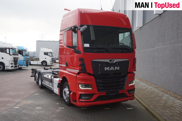 Container transporter/ Swap body truck MAN TGX 26.510 6x2-2 LL CH /  BDF: picture 9