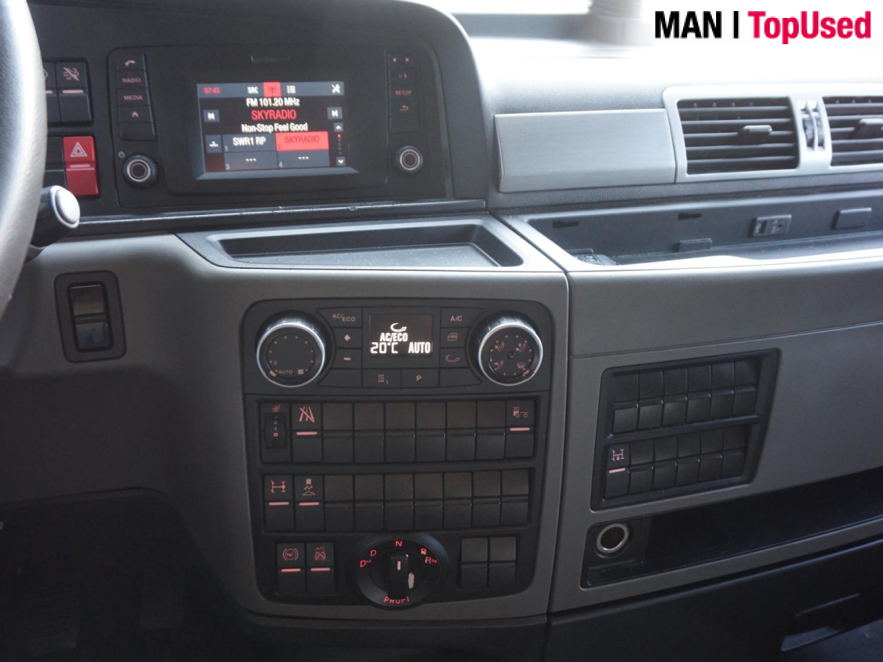 MAN TGX 18.420 4X2 BLS / PTO / EURO 6 - Tractor unit: picture 5 MAN TGX 18.420 4X2 BLS / PTO / EURO 6 - Tractor unit: picture 5