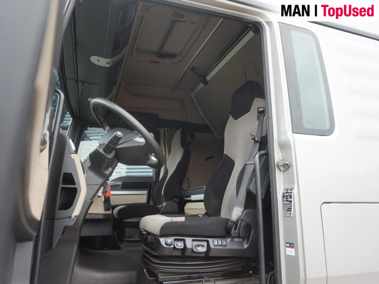 MAN TGX 26.470 6X2/4 BLS - Tractor unit: picture 2 MAN TGX 26.470 6X2/4 BLS - Tractor unit: picture 2