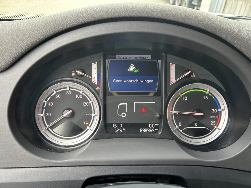 DAF CF 370 FA + Pacton MXD 218 / Curtainside Combi / Loadlift / APK TUV 05-26 - Curtainsider truck: picture 4 DAF CF 370 FA + Pacton MXD 218 / Curtainside Combi / Loadlift / APK TUV 05-26 - Curtainsider truck: picture 4