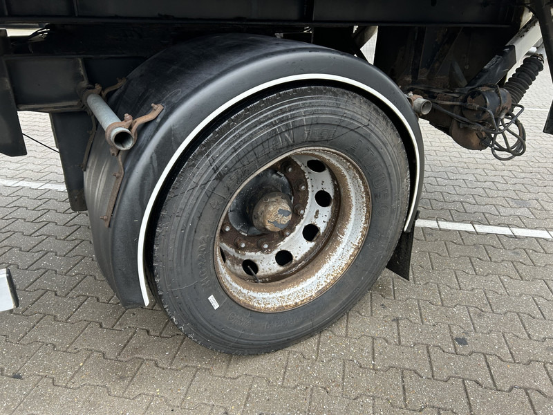 Closed box semi-trailer Groenewegen DRO 10 10B / City / Box Trailer / Loadlift / APK TUV 10-26: picture 9 Closed box semi-trailer Groenewegen DRO 10 10B / City / Box Trailer / Loadlift / APK TUV 10-26: picture 9