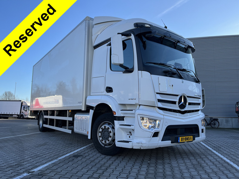 Mercedes-Benz Actros 2124 StreamSpace / 410 dkm / Box 7.5 mtr / Laadklep / APK 08-25 - Box truck: picture 1 Mercedes-Benz Actros 2124 StreamSpace / 410 dkm / Box 7.5 mtr / Laadklep / APK 08-25 - Box truck: picture 1