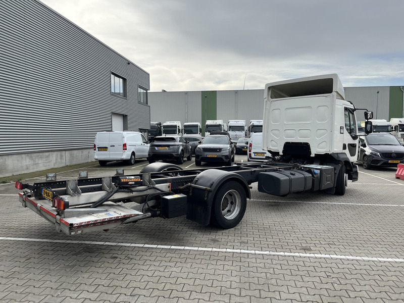Renault D 250 Euro 6 / Chassis Cabine / 500 dkm / 12 Ton / Full Air - Cab chassis truck: picture 2 Renault D 250 Euro 6 / Chassis Cabine / 500 dkm / 12 Ton / Full Air - Cab chassis truck: picture 2