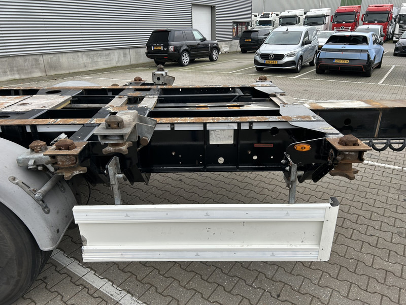 Renders Euro 800 / Container 20 - 30 - 40 - 45 ft / Drum / APK TUV 09-26 - Container transporter/ Swap body semi-trailer: picture 4 Renders Euro 800 / Container 20 - 30 - 40 - 45 ft / Drum / APK TUV 09-26 - Container transporter/ Swap body semi-trailer: picture 4