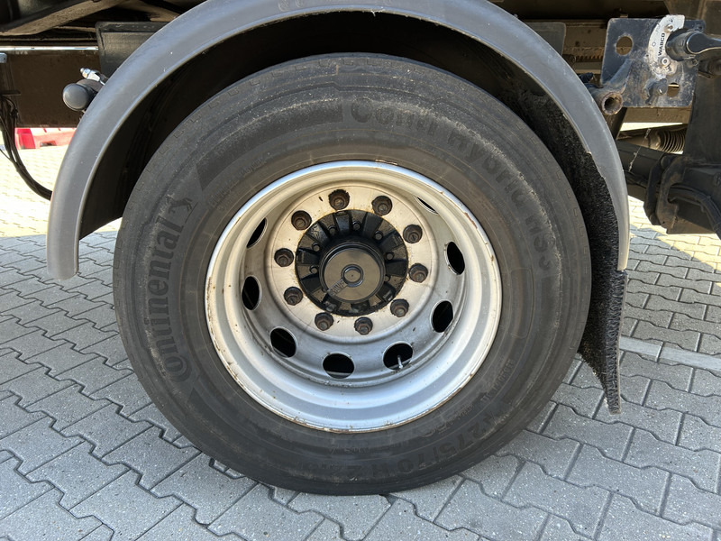 Closed box semi-trailer Renders ROC 12.10 / City / Box / Loadlift 2000 kg / NL Trailer: picture 7