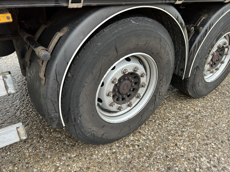 Tirsan XBZ / Curtainside Trailer / SAF Disk / APK TUV 01-26 - Curtainsider semi-trailer: picture 5 Tirsan XBZ / Curtainside Trailer / SAF Disk / APK TUV 01-26 - Curtainsider semi-trailer: picture 5