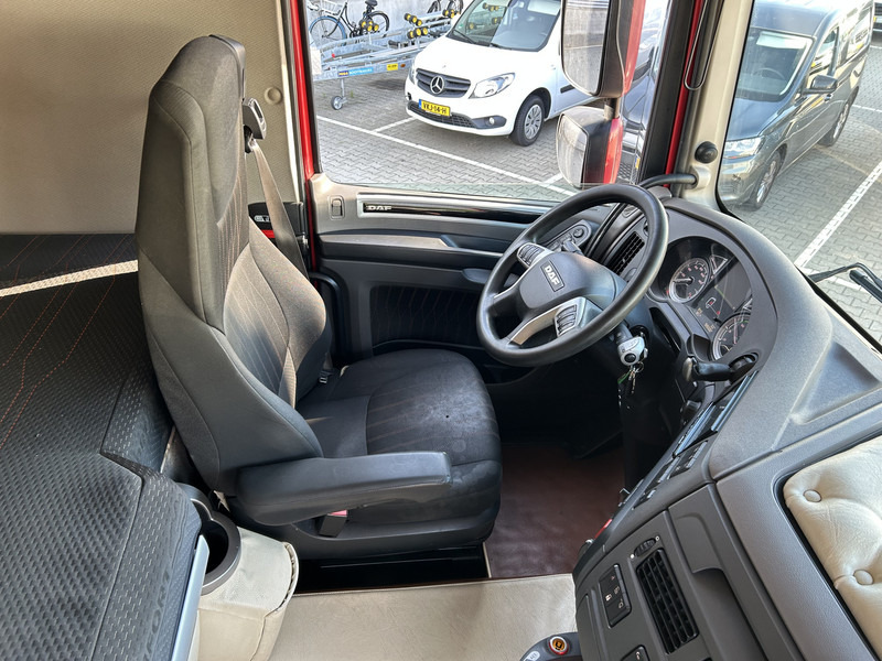 DAF XF 450 FT Space Cab / 926 dkm / Tacho V2 / Stand Klima / APK TUV 11-25 - Tractor unit: picture 3 DAF XF 450 FT Space Cab / 926 dkm / Tacho V2 / Stand Klima / APK TUV 11-25 - Tractor unit: picture 3
