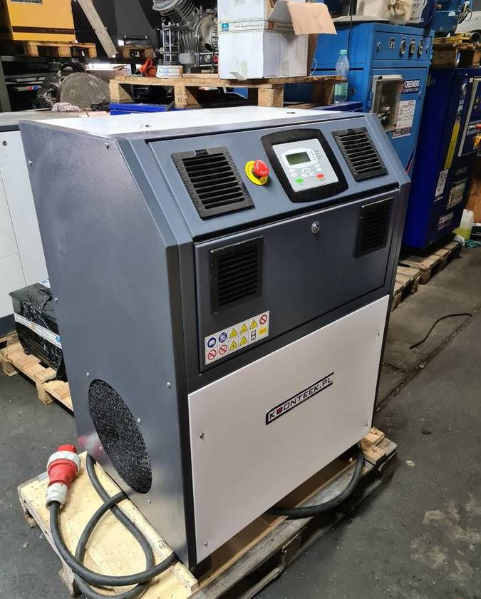 Kompresor śrubowy GARDNER DENVER KBV 18 18,5 kw, 2018r, Falownik - Air compressor: picture 3 Kompresor śrubowy GARDNER DENVER KBV 18 18,5 kw, 2018r, Falownik - Air compressor: picture 3