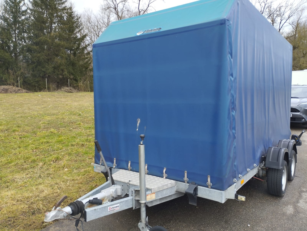 Curtainsider trailer VEZEKO 400 x 187 3,5 t Absenkanhänger Huski 40.35: picture 6