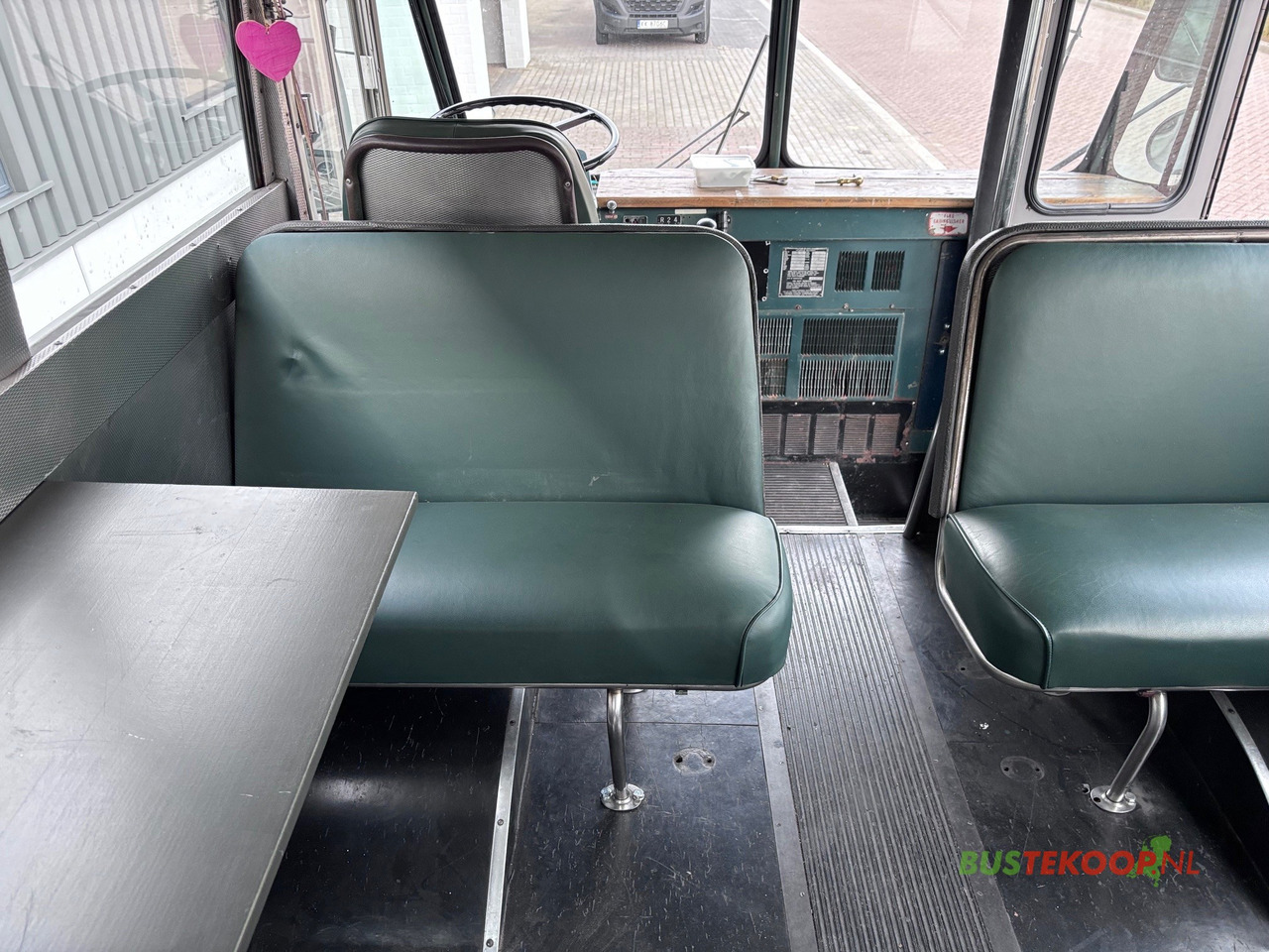 Bus CROWN Oldtimer / Jurybus / Camper 1969: picture 10 Bus CROWN Oldtimer / Jurybus / Camper 1969: picture 10