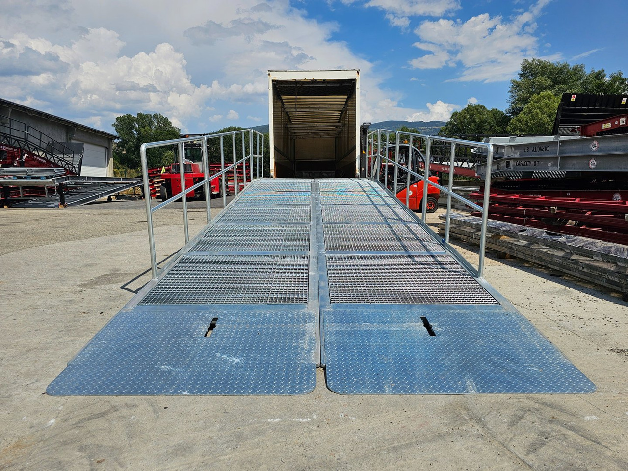 New Loading ramp Large Mobile dock ramp, uncouplable AZ RAMP - KING VERSION, BIG FOOT L20 T-INOX: picture 7 New Loading ramp Large Mobile dock ramp, uncouplable AZ RAMP - KING VERSION, BIG FOOT L20 T-INOX: picture 7