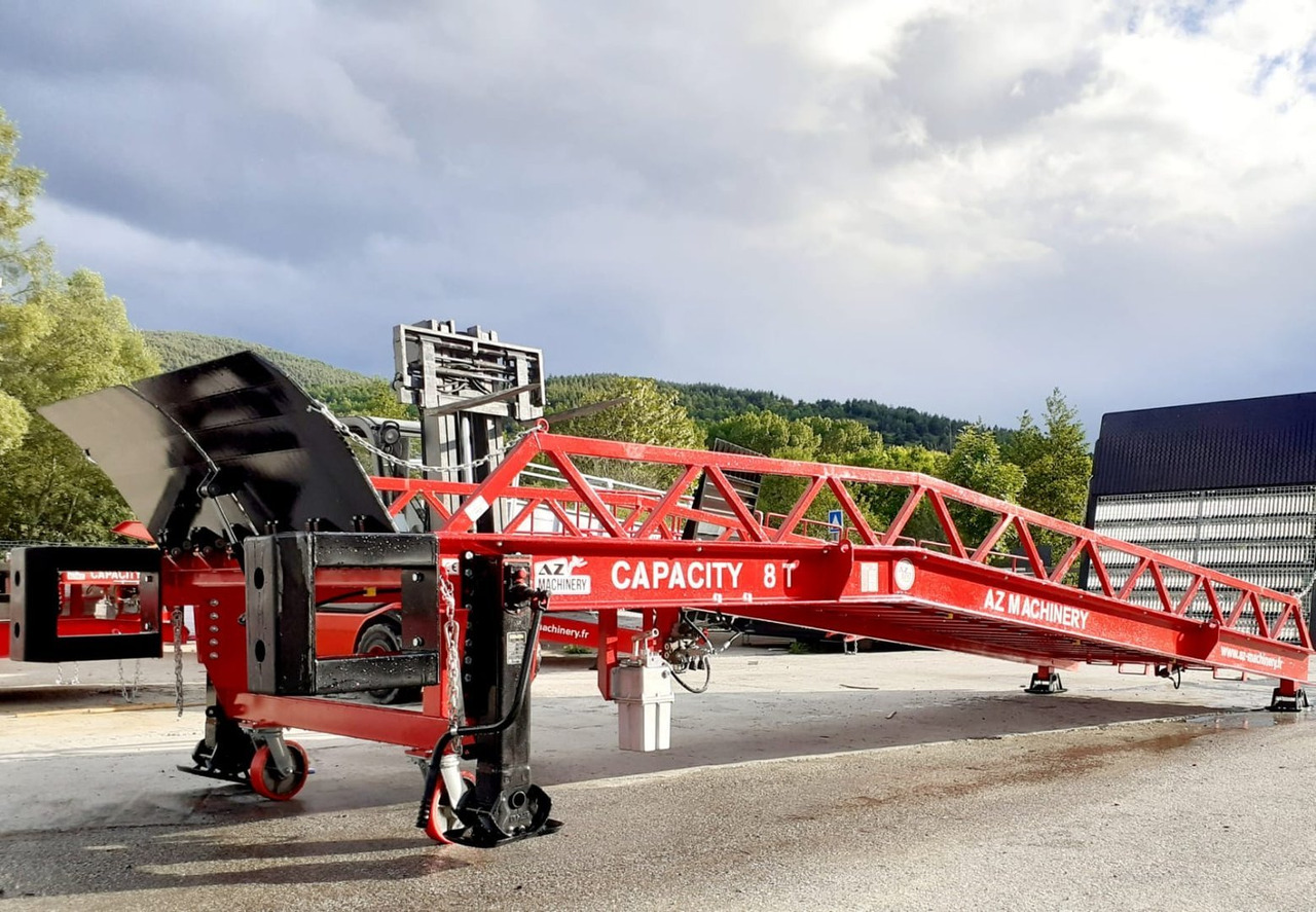 New Loading ramp Loading Ramp with with electric tilting bridge -  AZ RAMP - STAR- 10T-ZR-E. 10 ton capacity: picture 8
