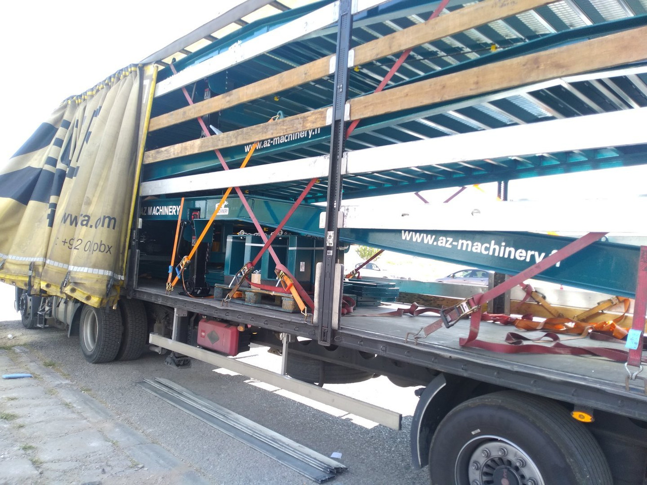 New Loading ramp Loading Ramp with with electro hydraulic tilting bridge -  AZ RAMP - STAR- 8T-ZR-LLO-E: picture 10