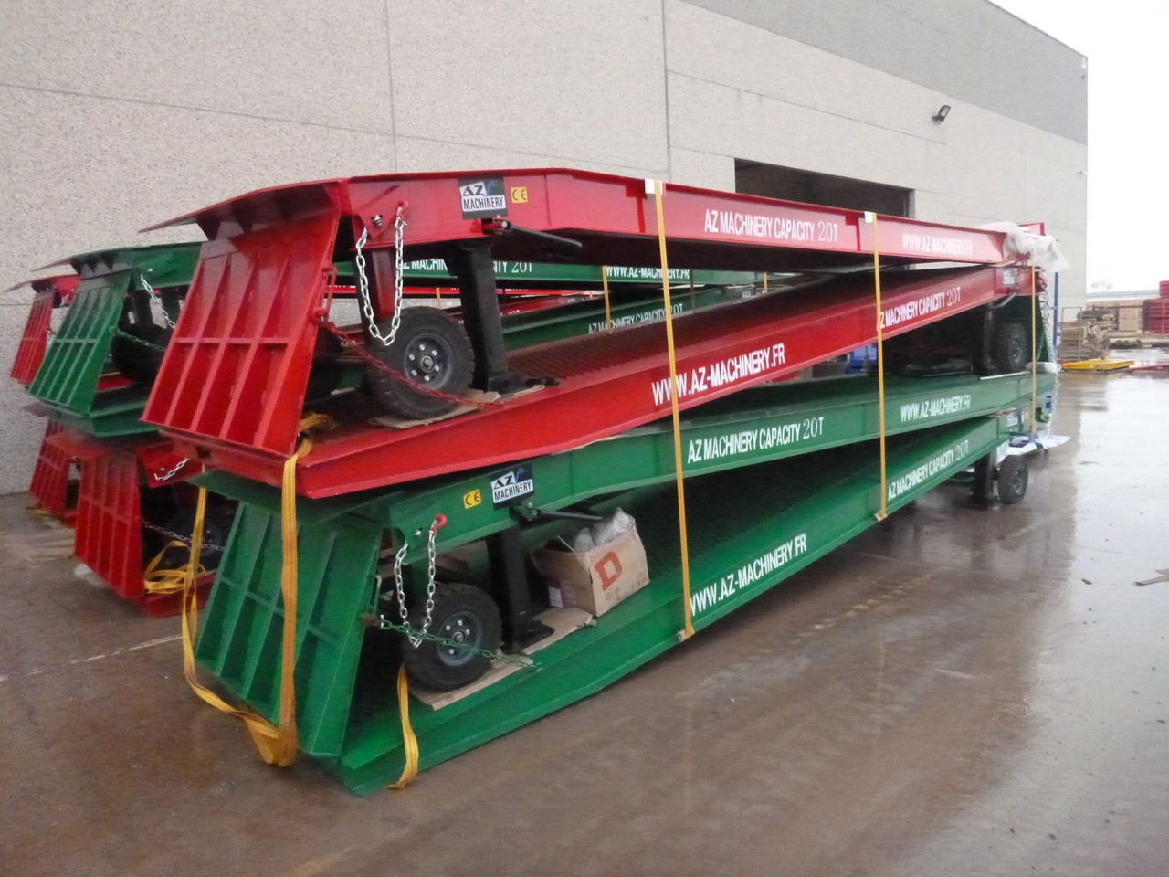 **RENTAL** Large Mobile dock ramp, uncouplable AZ RAMP - KING VERSION, BIG FOOT LLO 20 T - Loading ramp: picture 4 **RENTAL** Large Mobile dock ramp, uncouplable AZ RAMP - KING VERSION, BIG FOOT LLO 20 T - Loading ramp: picture 4