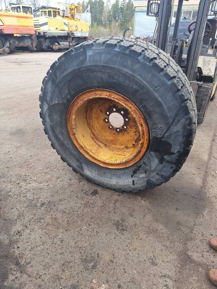 Michelin 17.5R-25 Renkaat 4kpl  - Tire for Construction machinery: picture 3 Michelin 17.5R-25 Renkaat 4kpl  - Tire for Construction machinery: picture 3