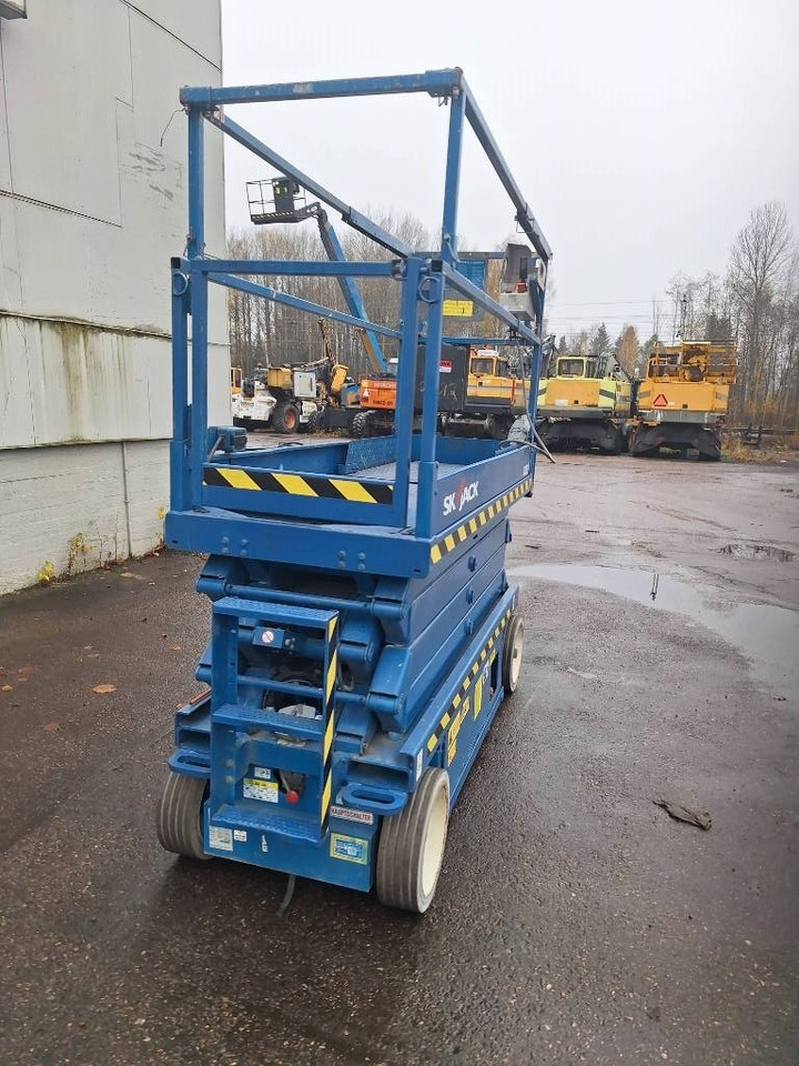 SkyJack SJ 3226 - Scissor lift: picture 4 SkyJack SJ 3226 - Scissor lift: picture 4