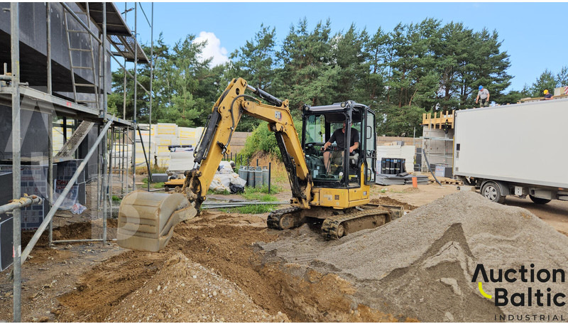 Caterpillar 303 CR - Mini excavator: picture 1 Caterpillar 303 CR - Mini excavator: picture 1