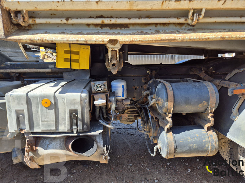 Leasing of Iveco AD 260T Iveco AD 260T: picture 9