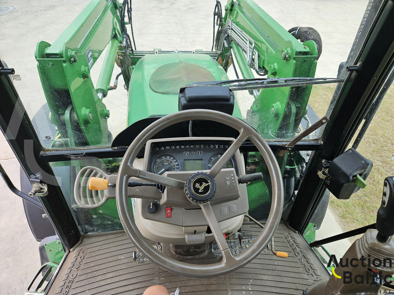 Farm tractor John Deere 5100 R: picture 8