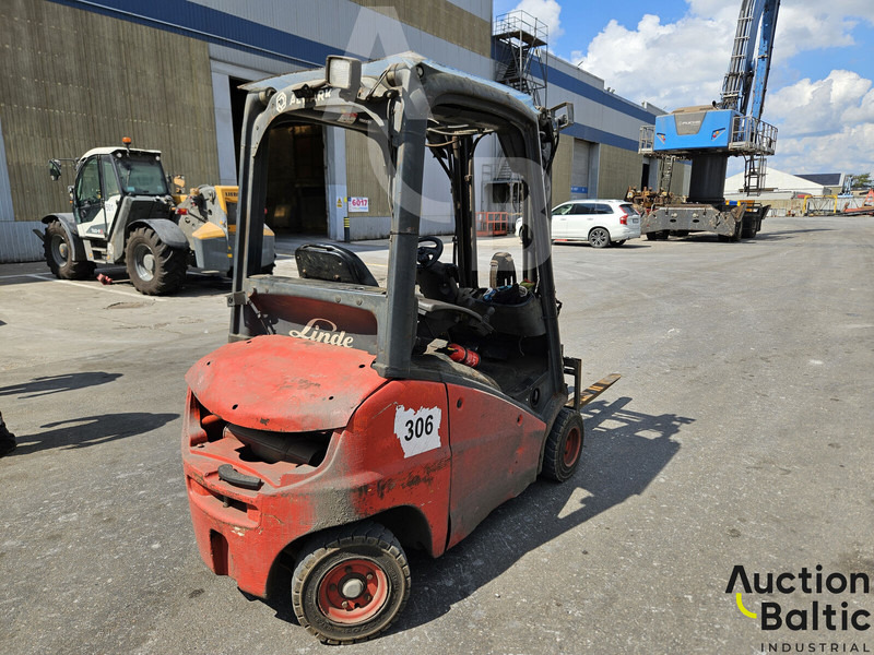 Linde H20D-01 - Diesel forklift: picture 4 Linde H20D-01 - Diesel forklift: picture 4