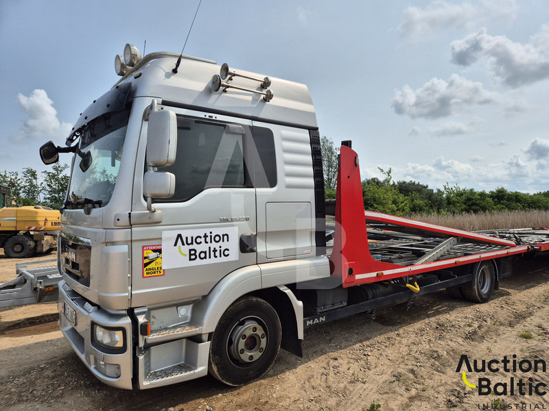 MAN TGL10.250 - Autotransporter truck: picture 1 MAN TGL10.250 - Autotransporter truck: picture 1
